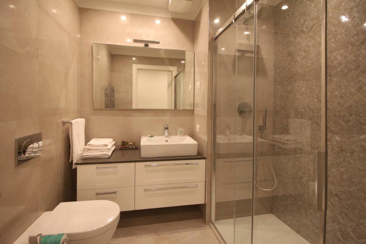 Casa Vacanze Residence Ideale Suites And Apartments Alassio Eksteriør bilde